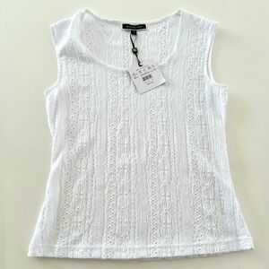 White Sleeveless eyelet detail Top by Melanie Lyne size s